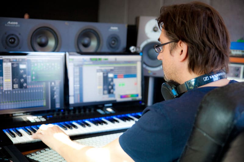 Electronic Music Producer Ausbildung bei Akademie Media mit Diplom